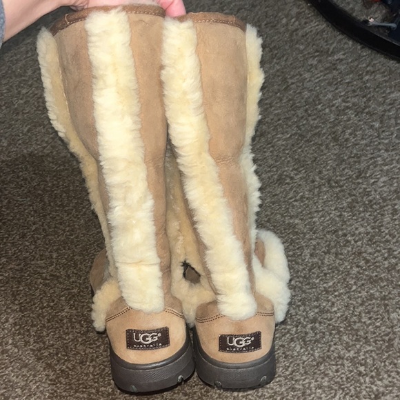 COPY - UGG sunburst tall boots good used condition! - Picture 2 of 7